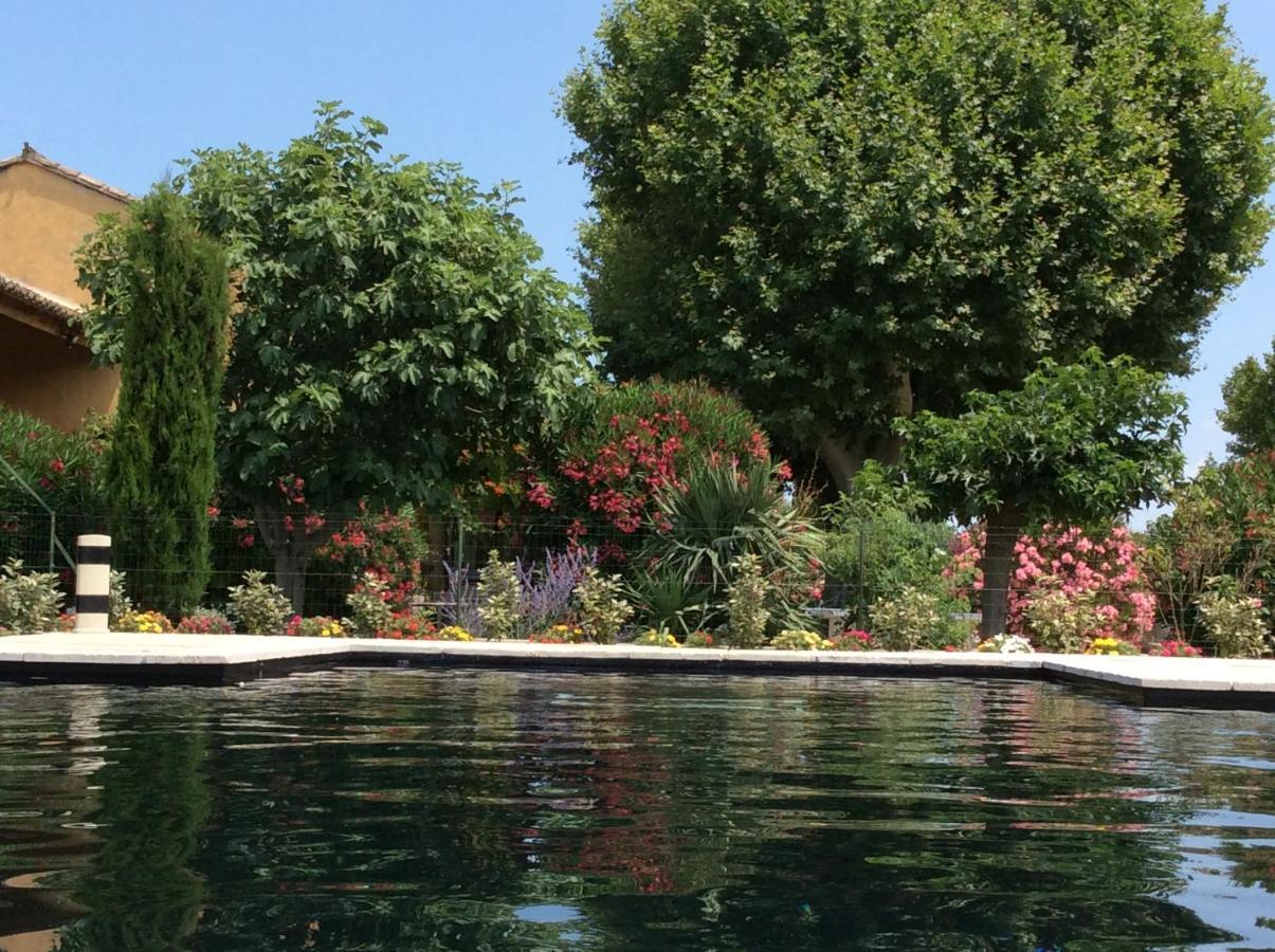 La bergerie de Castellan Bed and Breakfast Verquieres Exterior foto